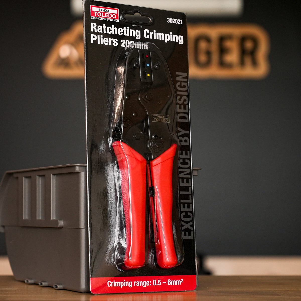 toledo Toledo – Ratchet Crimping Tool for Insulated Terminals (0.5–6.0 mm²) – 302021 LED light fixture