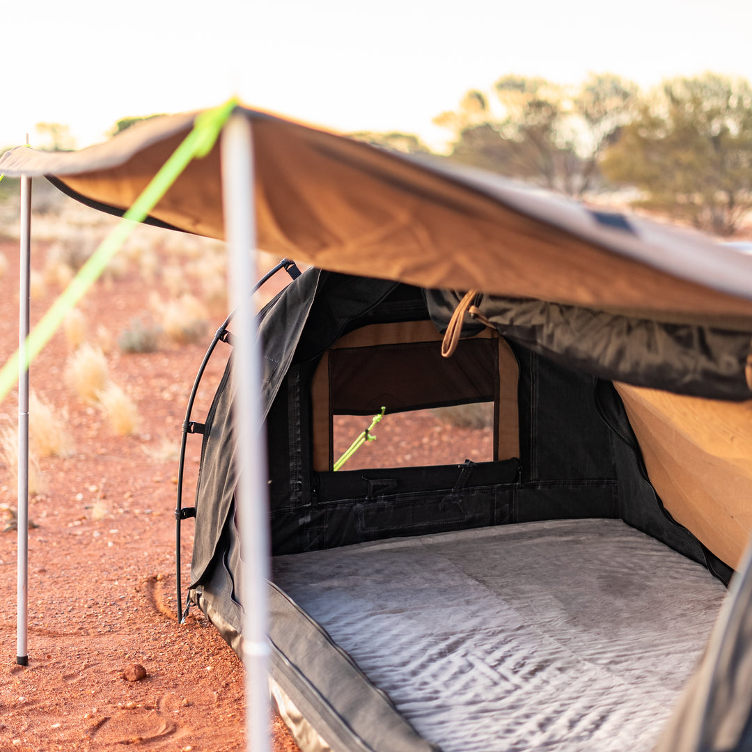 Rainger Touring Single Swag – RT1 Woodland detail view