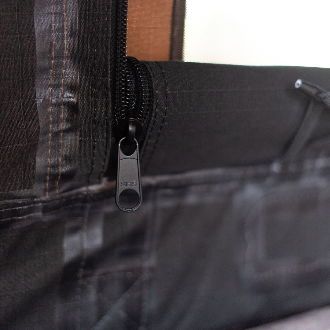 Rainger Touring Double Swag – RT2 Woodland detail view