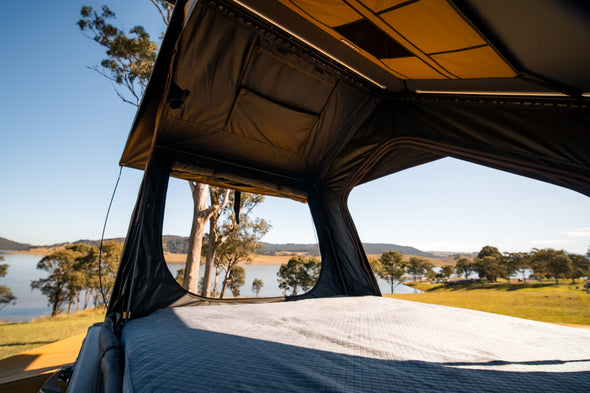 PRE ORDER $500 DEPOSIT ONLY - Rainger Revo-X 1.3 Hardshell Roof Top Tent ETA (15-9-25)