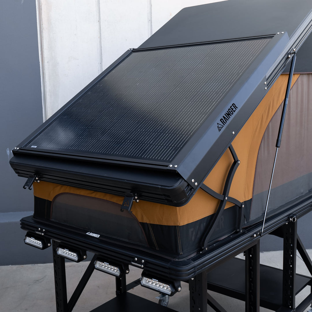 Rainger Revo-X 1.3 Hardshell Roof Top Tent detail view