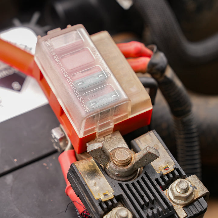 Enerdrive Blue Sea Systems BS-5023B – ST Blade Fuse Block, 4 Circuit (Battery Terminal Mount) product in use