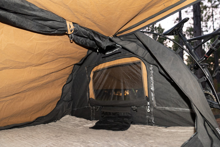 Rainger Touring Double Swag – RT2 Woodland detail view