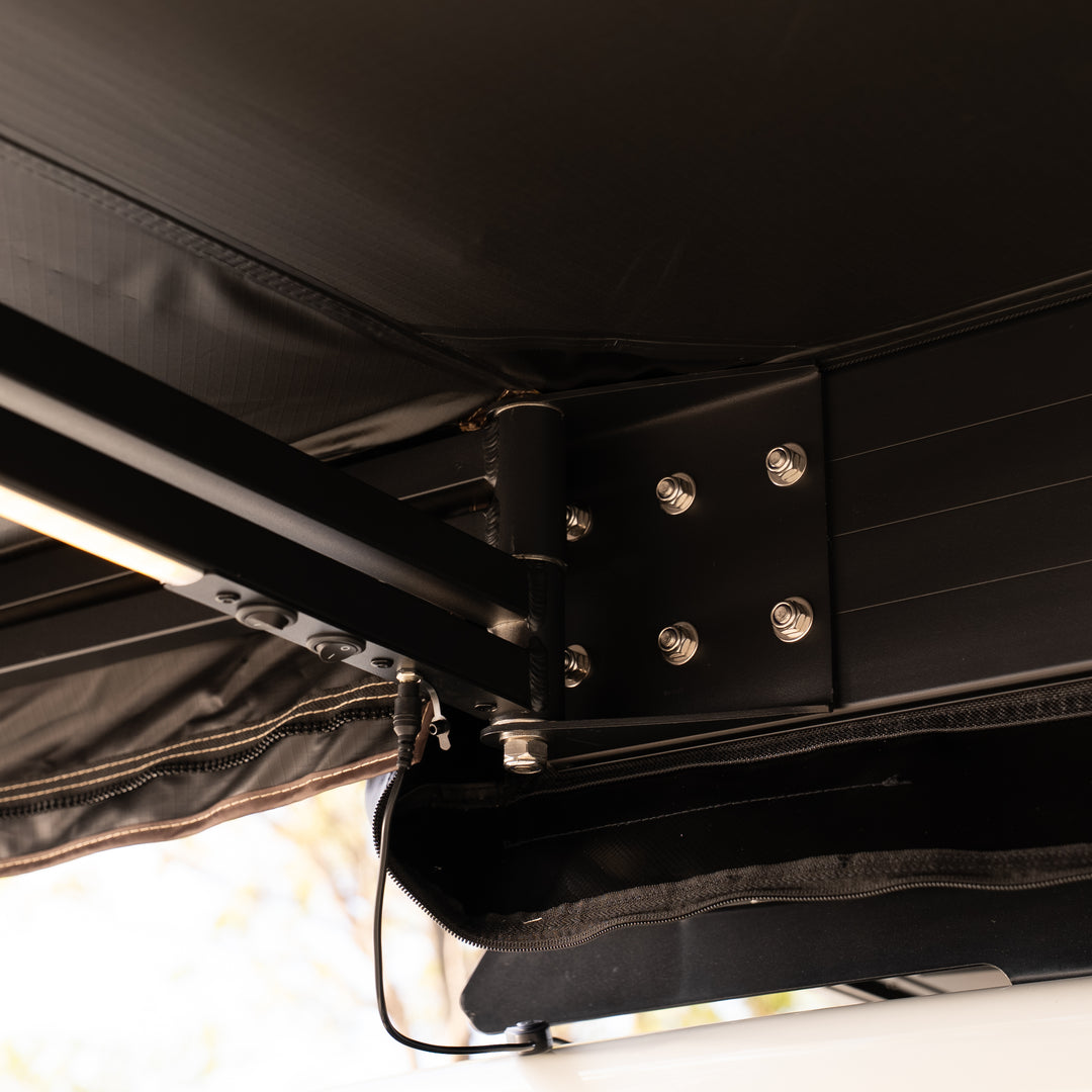 Rainger NEW – Rainger Duo 6ARM 270 Degree Awning – 2.0M D Zip for RTT detail view