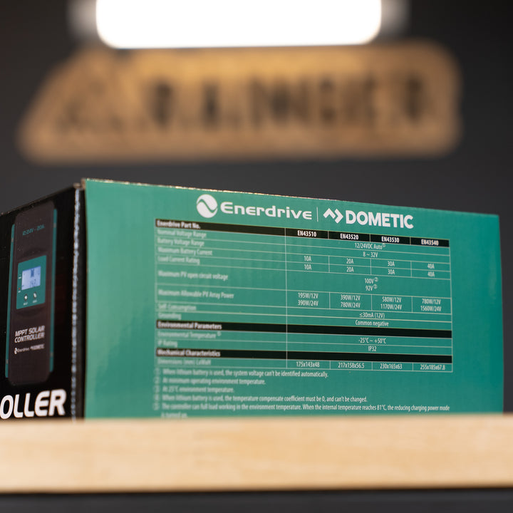 Enerdrive – MPPT Solar Controller w/ Display 20A 12/24V – EN43520 detail view