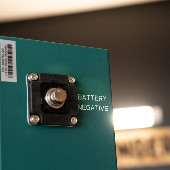 Enerdrive – B-TEC Lithium 300Ah 12V LiFePO4 Slim Metal Case Battery – EPL-300BTM-12V