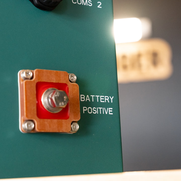 Enerdrive – B-TEC Lithium 300Ah 12V LiFePO4 Slim Metal Case Battery – EPL-300BTM-12V detail view
