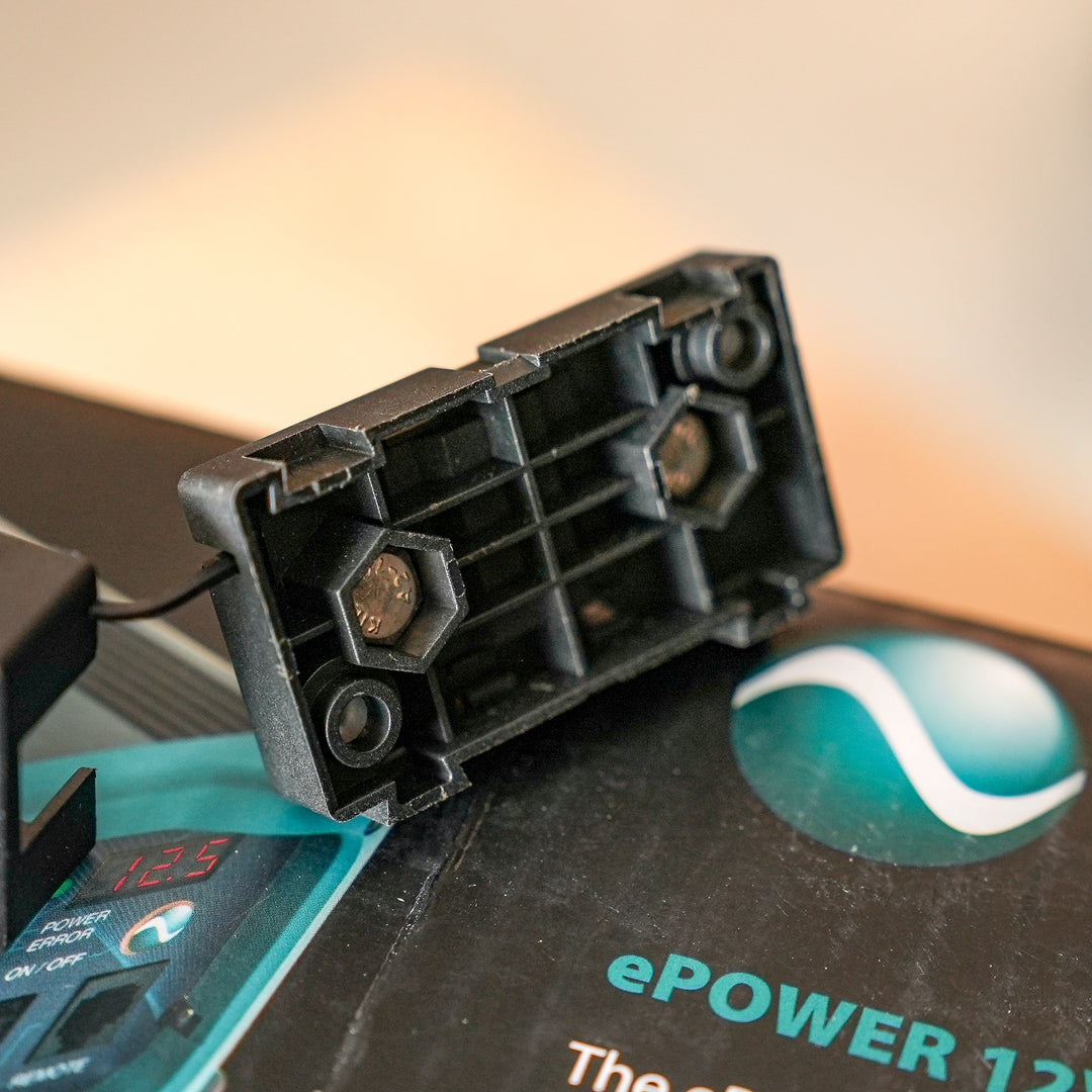 Enerdrive – EA-FB-05 Fuse Block – Single MIDI (Each) – Interlocking Design product in use