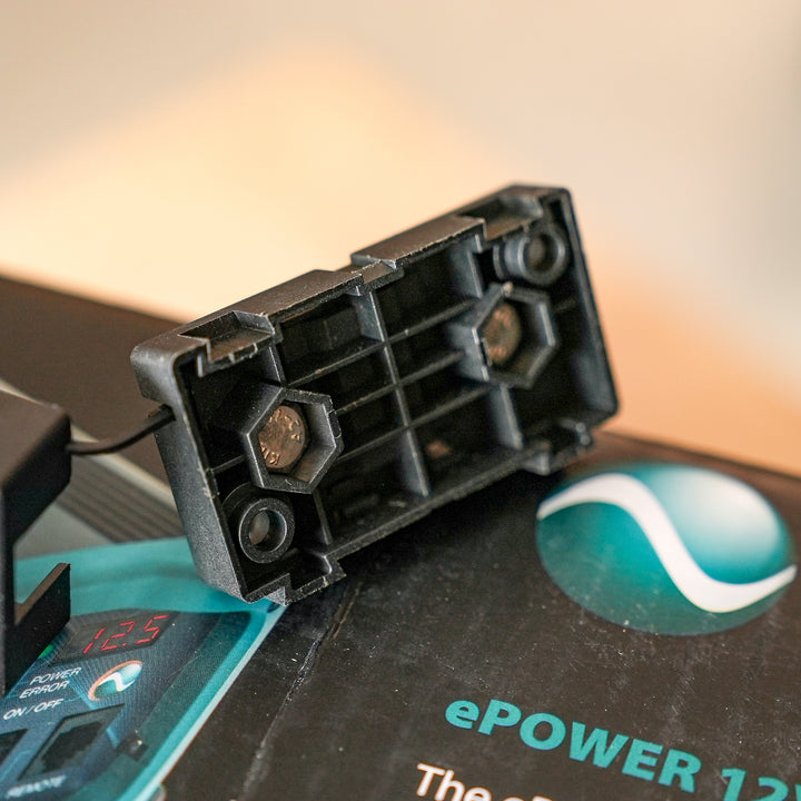 Enerdrive – EA-FB-05 Fuse Block – Single MIDI (Each) – Interlocking Design product in use