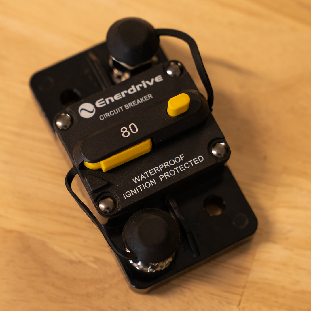 Enerdrive – Surface Mount Resettable Circuit Breaker 80A (3/8"/ 10mm Stud) – EN-RCB80 detail view