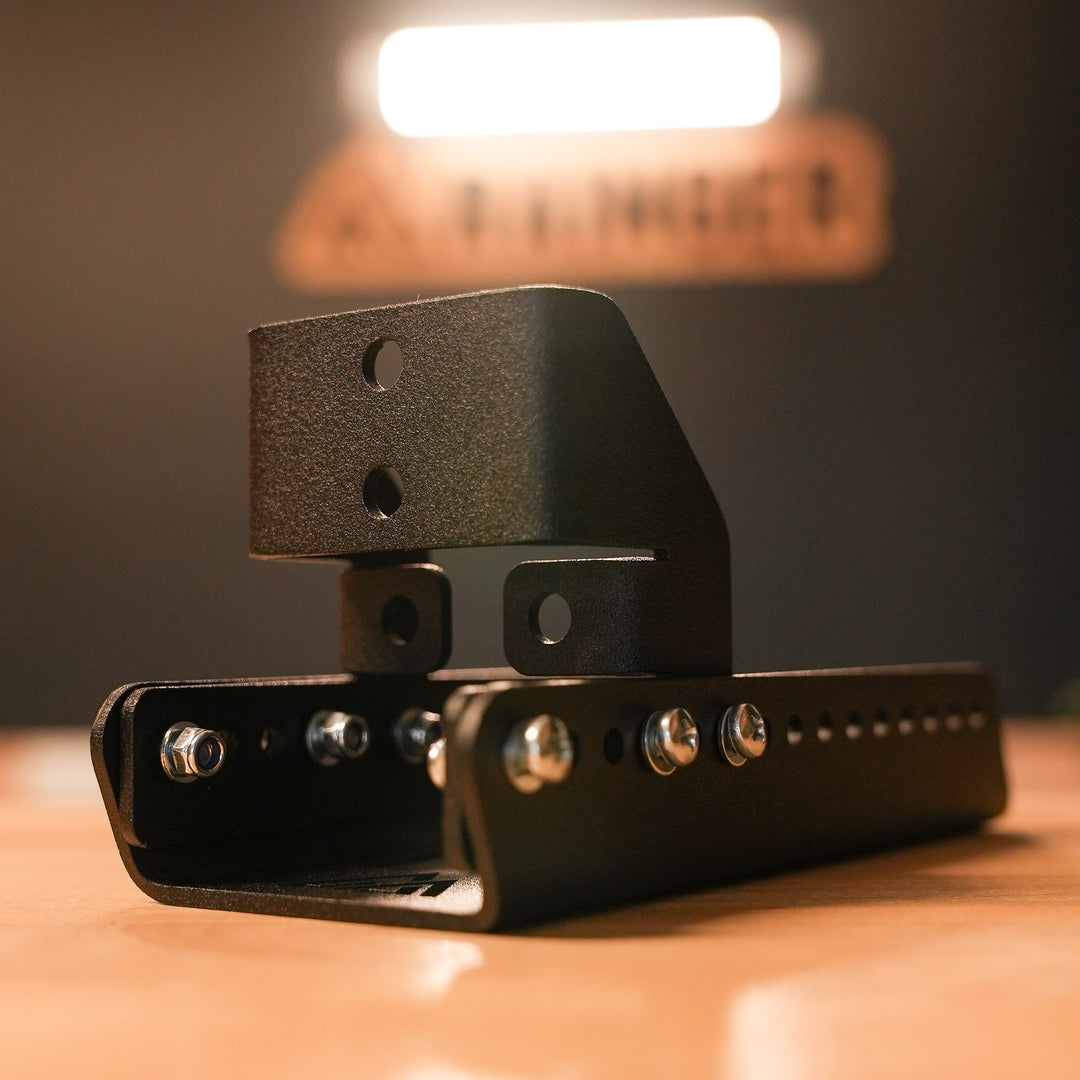 Low-profile 270 awning bracket for Front Runner Slimline II