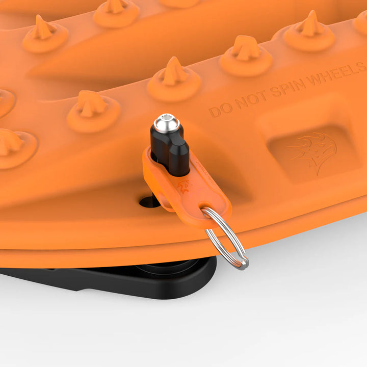 Maxtrax – Universal Pins Keyring (Signature Orange OR Black) – MTXUPKSO – MTXUPKBL detail view