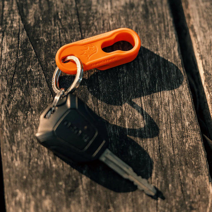 Maxtrax – Universal Pins Keyring (Signature Orange OR Black) – MTXUPKSO – MTXUPKBL detail view