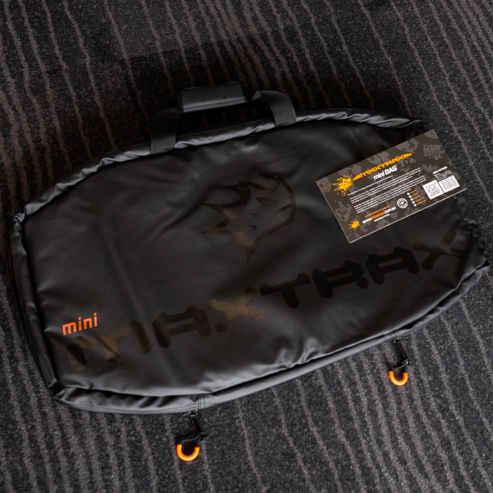 Maxtrax – Mini Recovery Board Carry Bag (Black PVC) – MTXMB equipment detail