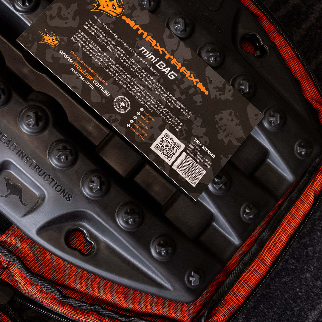 Maxtrax – Mini Recovery Board Carry Bag (Black PVC) – MTXMB equipment detail