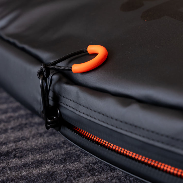 Maxtrax – Mini Recovery Board Carry Bag (Black PVC) – MTXMB detail view