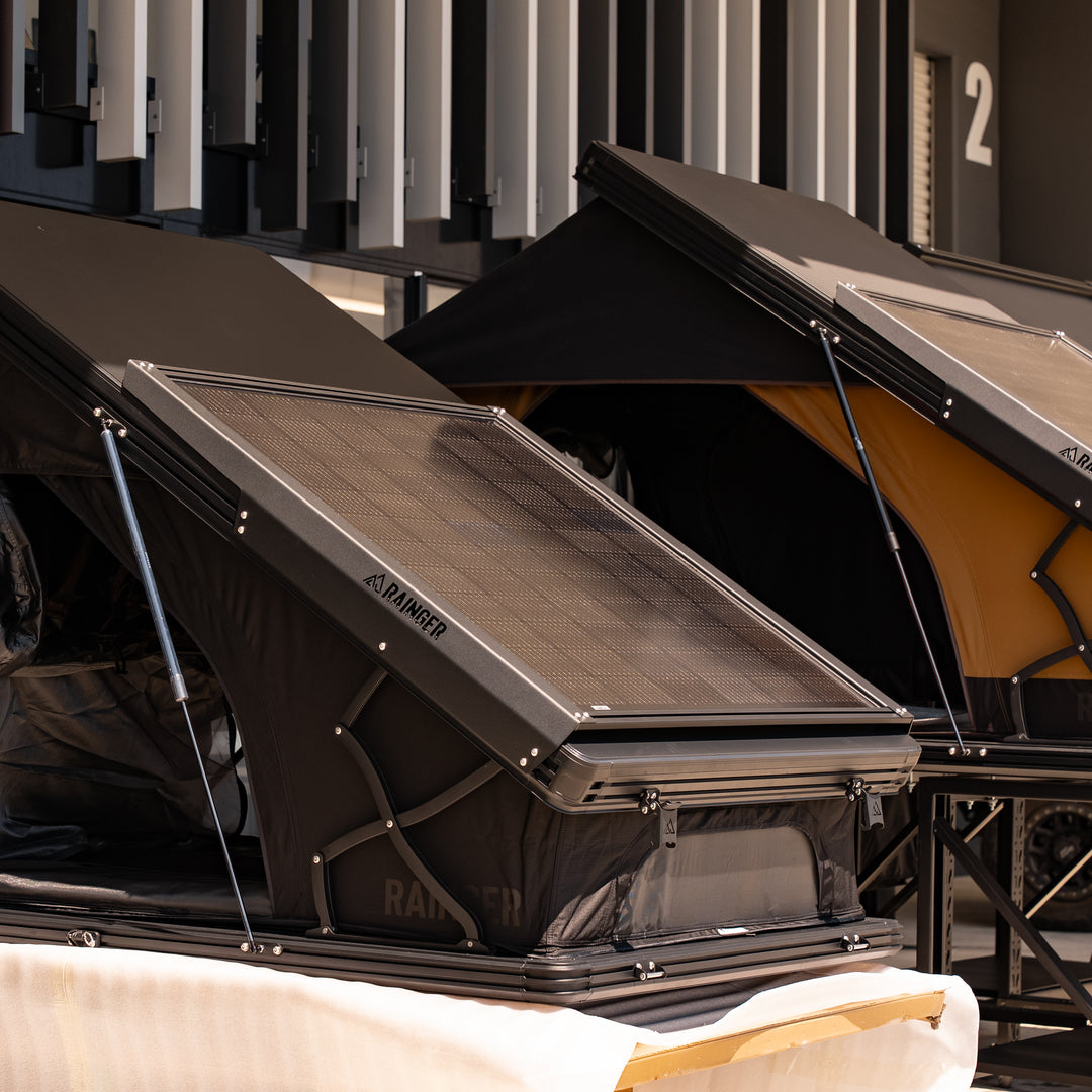 Rainger Revo-X 1.3 Hardshell Roof Top Tent detail view
