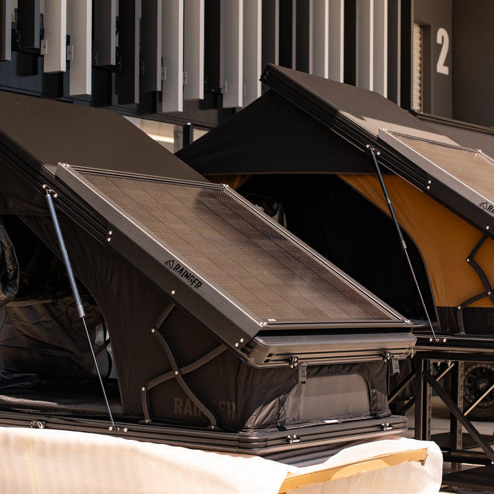 Rainger Revo-X 1.3 Hardshell Roof Top Tent detail view
