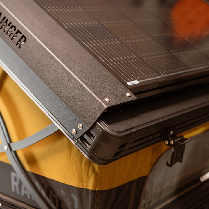 Rainger Revo-X 1.45 Hardshell Roof Top Tent detail view