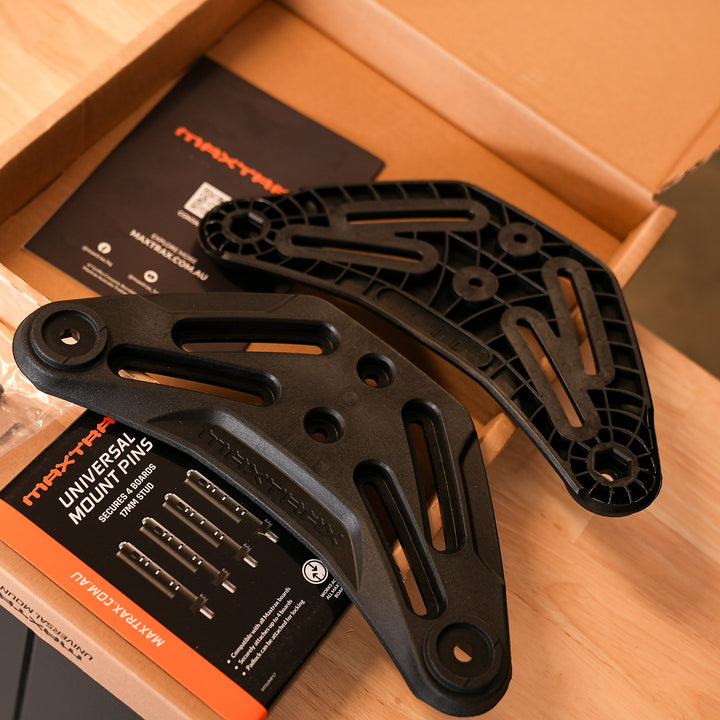MAXTRAX Recovery Track Mounting Kit with Universal Pins - MTXFRMUMPU