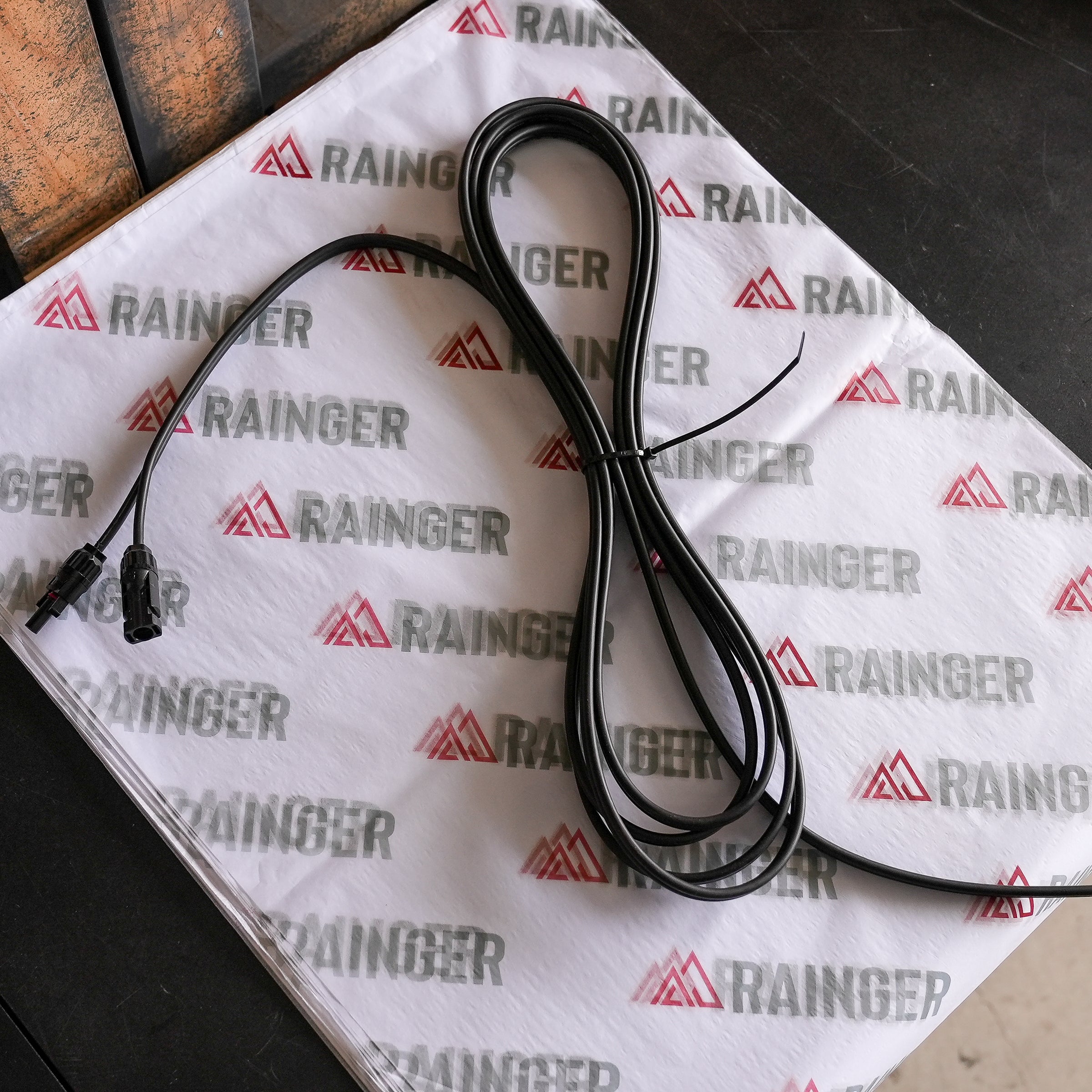 Rainger 5m 4mm² Solar Cable with MC4 Plugs - One End Fitted