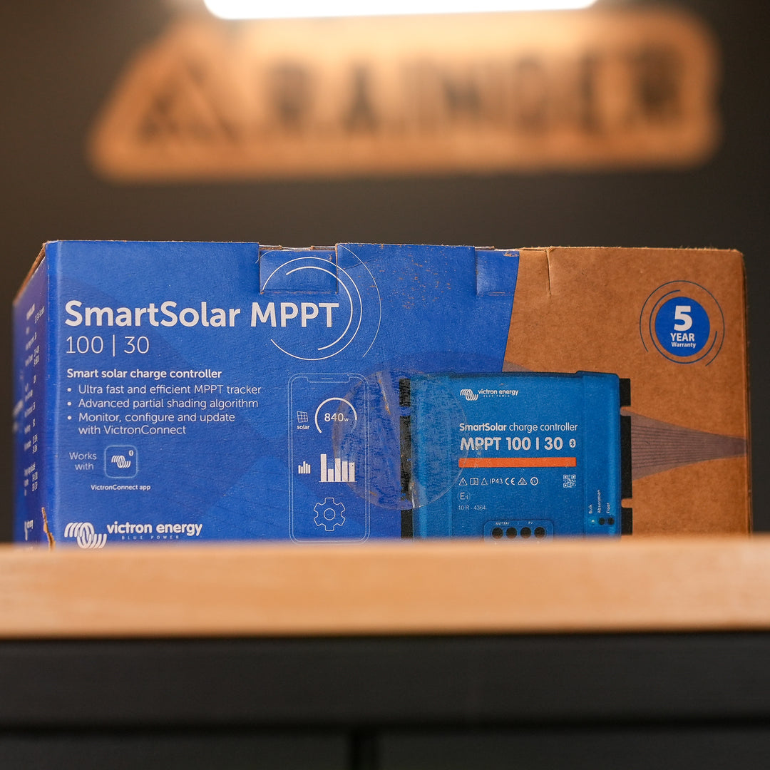 Victron – SmartSolar MPPT 100/30 (12/24V, Bluetooth) – SCC110030210