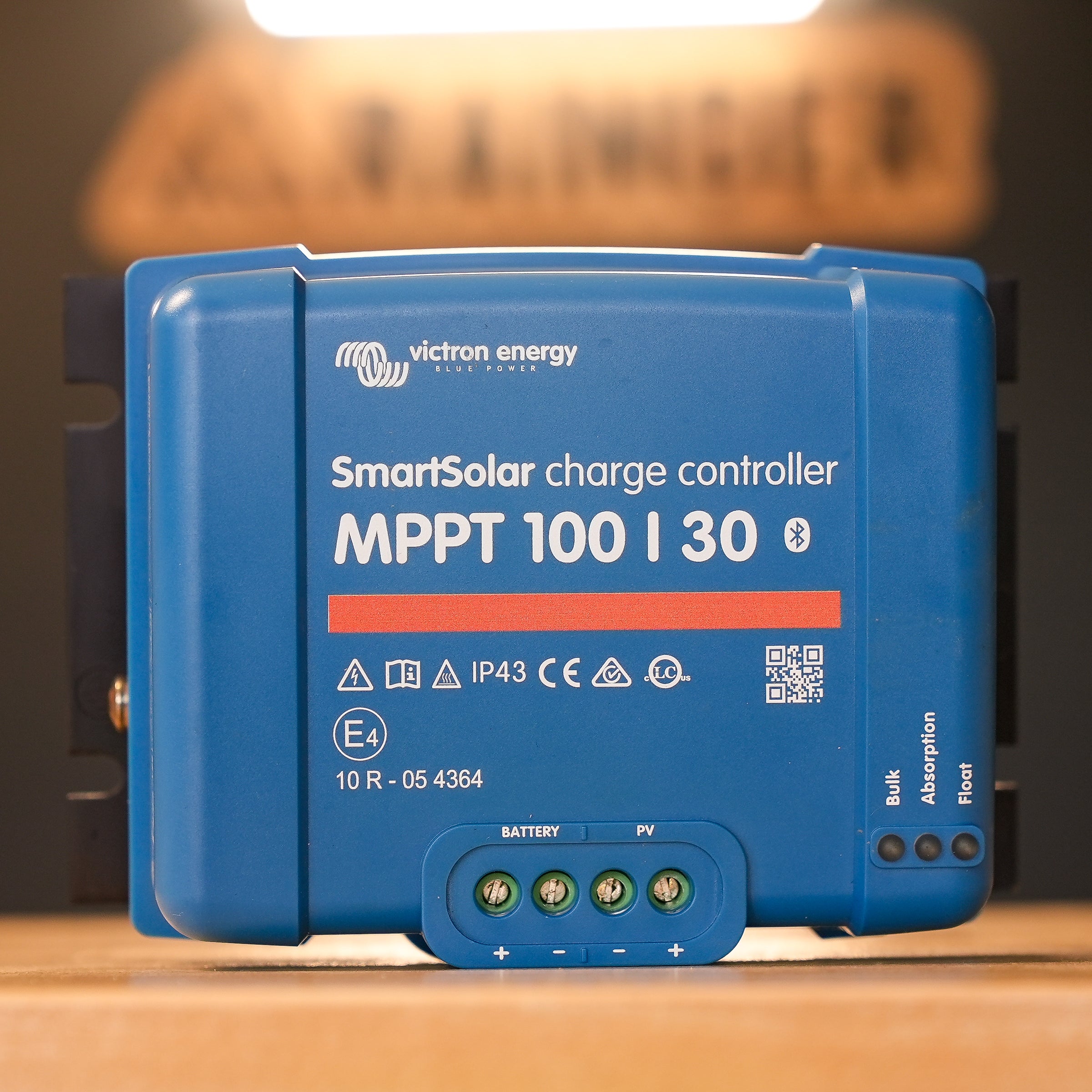 Victron – SmartSolar MPPT 100/30 (12/24V, Bluetooth) – SCC110030210