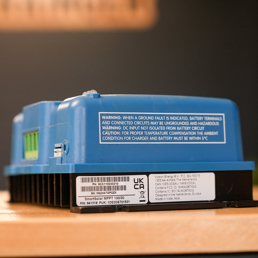 Victron – SmartSolar MPPT 100/30 (12/24V, Bluetooth) – SCC110030210