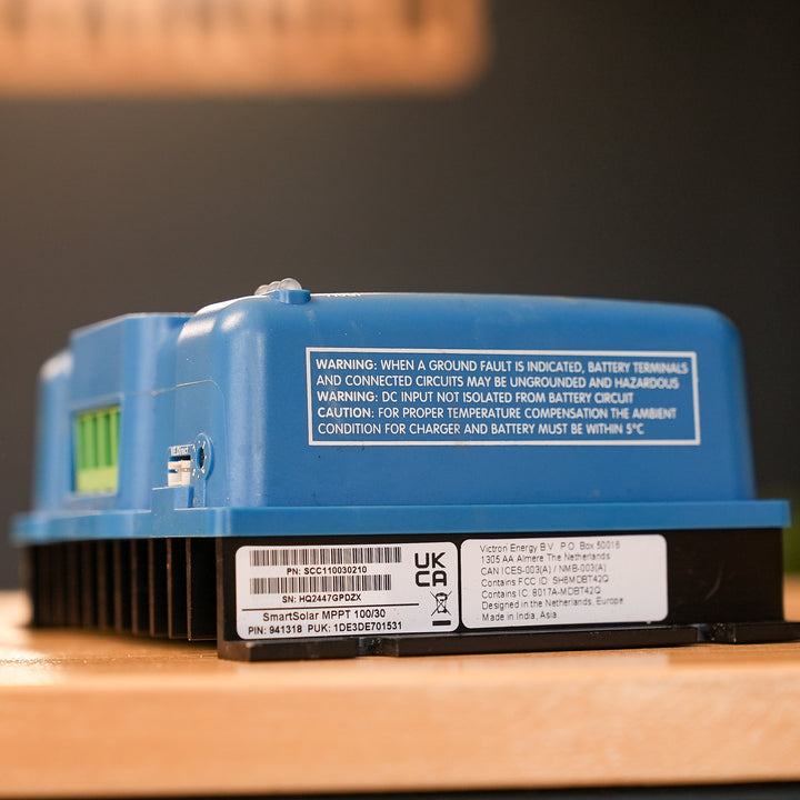 Victron – SmartSolar MPPT 100/30 (12/24V, Bluetooth) – SCC110030210