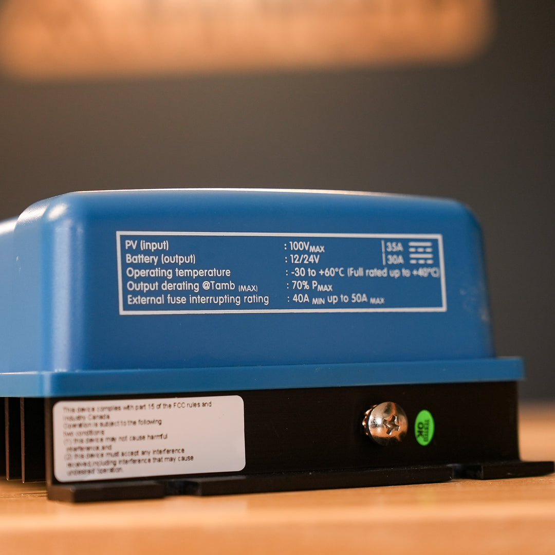 Victron – SmartSolar MPPT 100/30 (12/24V, Bluetooth) – SCC110030210