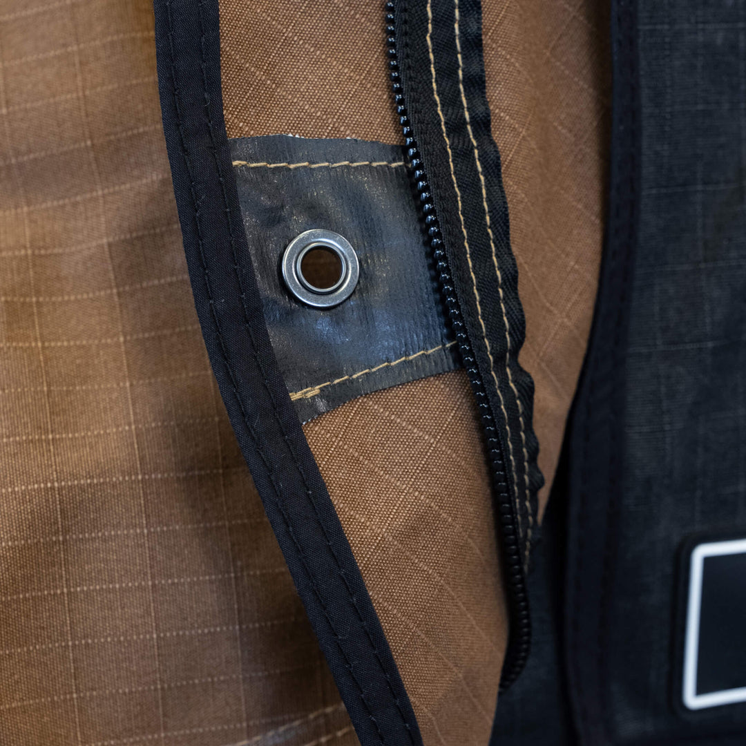 Rainger Touring Double Swag – RT2 Woodland detail view